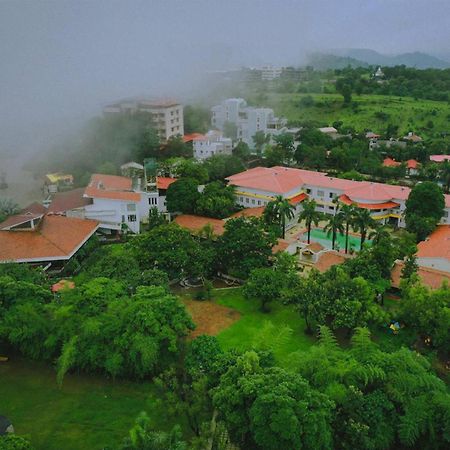 Manas Lifestyle Resort, Igatpuri Eksteriør billede