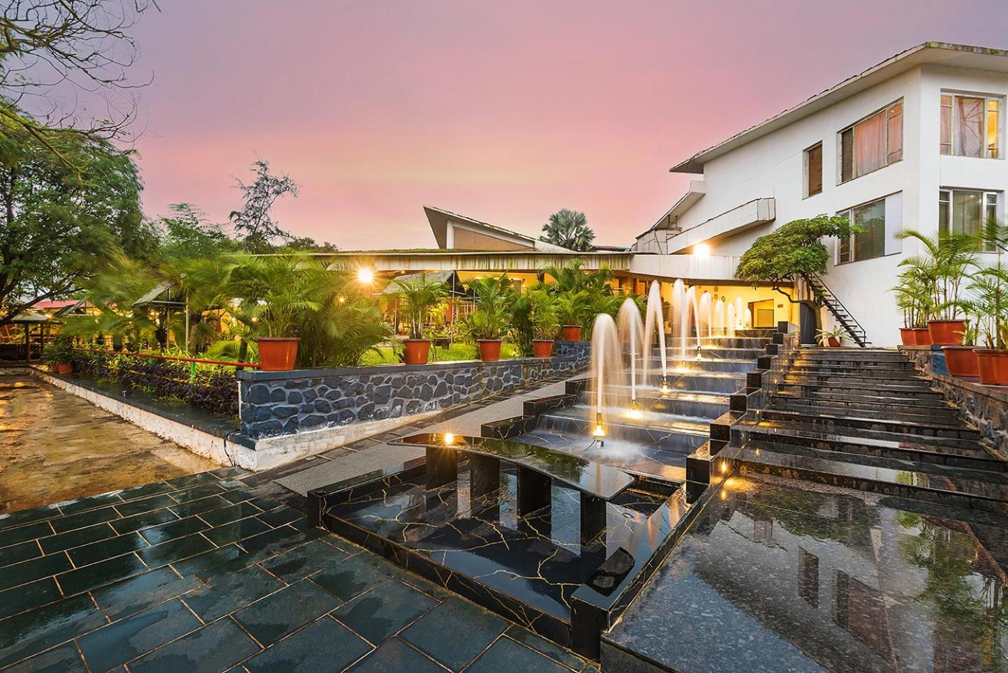 Manas Lifestyle Resort, Igatpuri Eksteriør billede